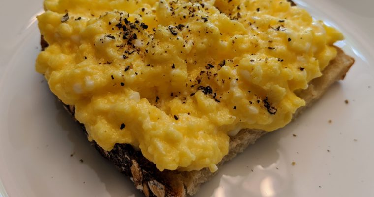 Creamy scrambled eggs