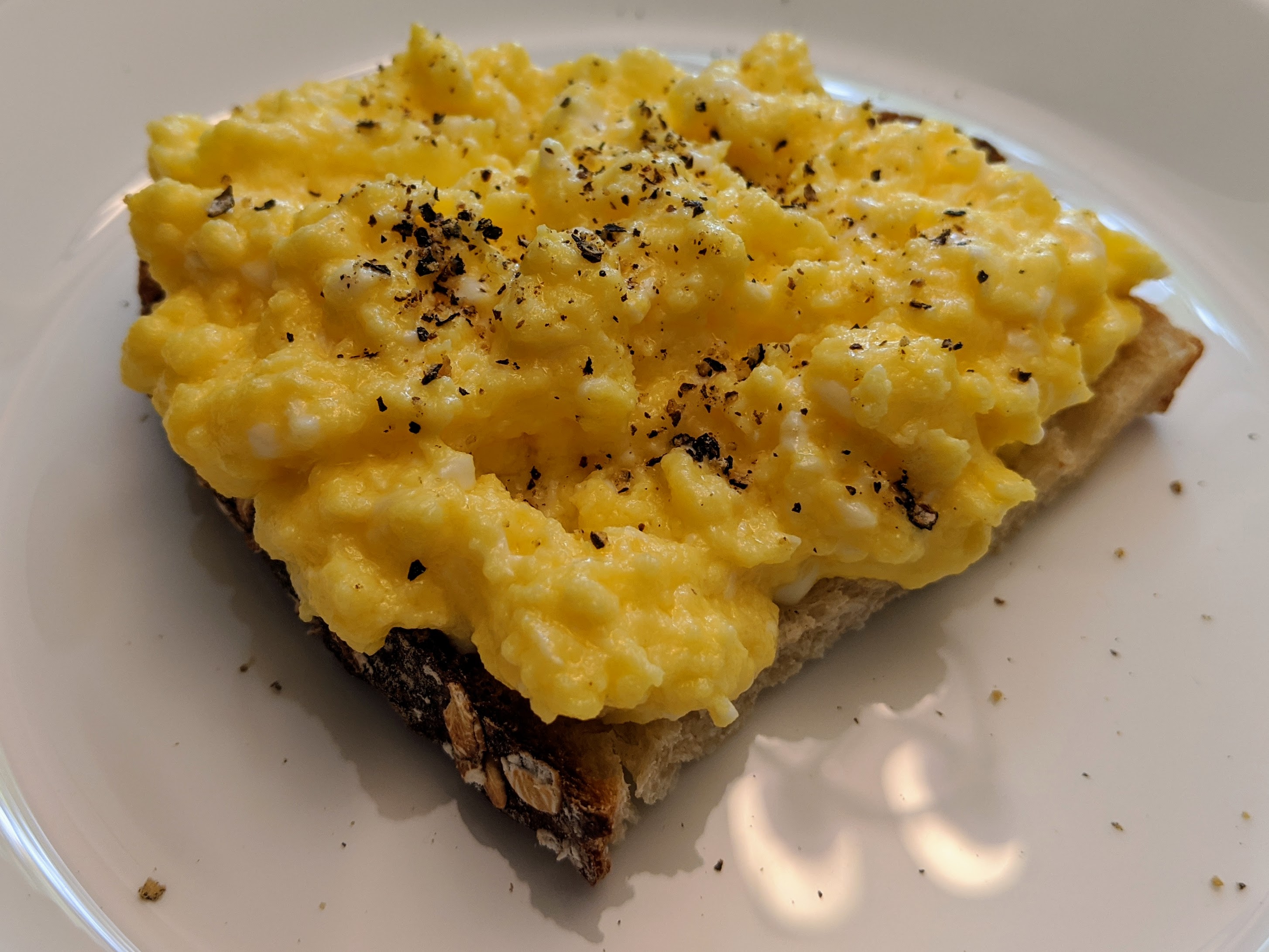 Creamy scrambled eggs
